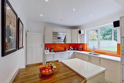 108 Antrobus Road, Sutton Coldfield, B73 5EL