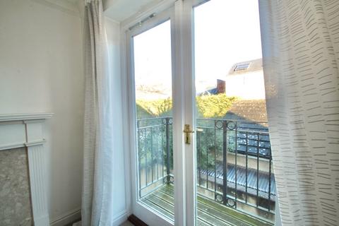 2 bedroom flat to rent, Trafalgar Road, Harrogate, HG1 1SG