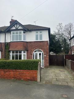 3 bedroom semi-detached house to rent, Sandileigh, Hoole