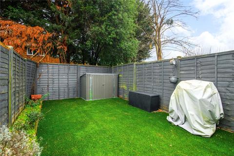 26 Hillary Drive, Isleworth, TW7 7EG