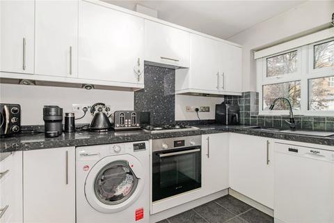 26 Hillary Drive, Isleworth, TW7 7EG