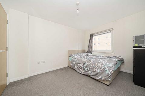 1 bedroom flat for sale, Bedfont Lane, Feltham TW13