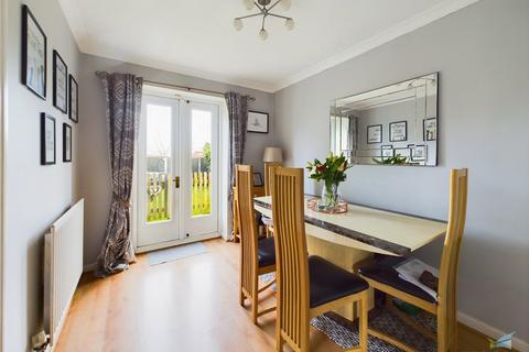 2 Apsley Grove, Wirral, CH63 7TB