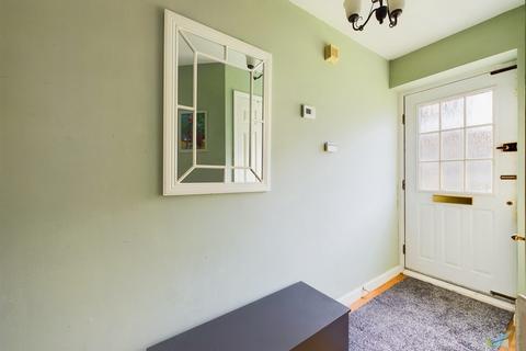 2 Apsley Grove, Wirral, CH63 7TB