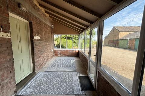 4 bedroom barn conversion for sale, Holbeach Road, Spalding