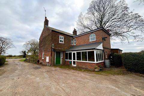 4 bedroom detached house for sale, Holbeach Road, Spalding