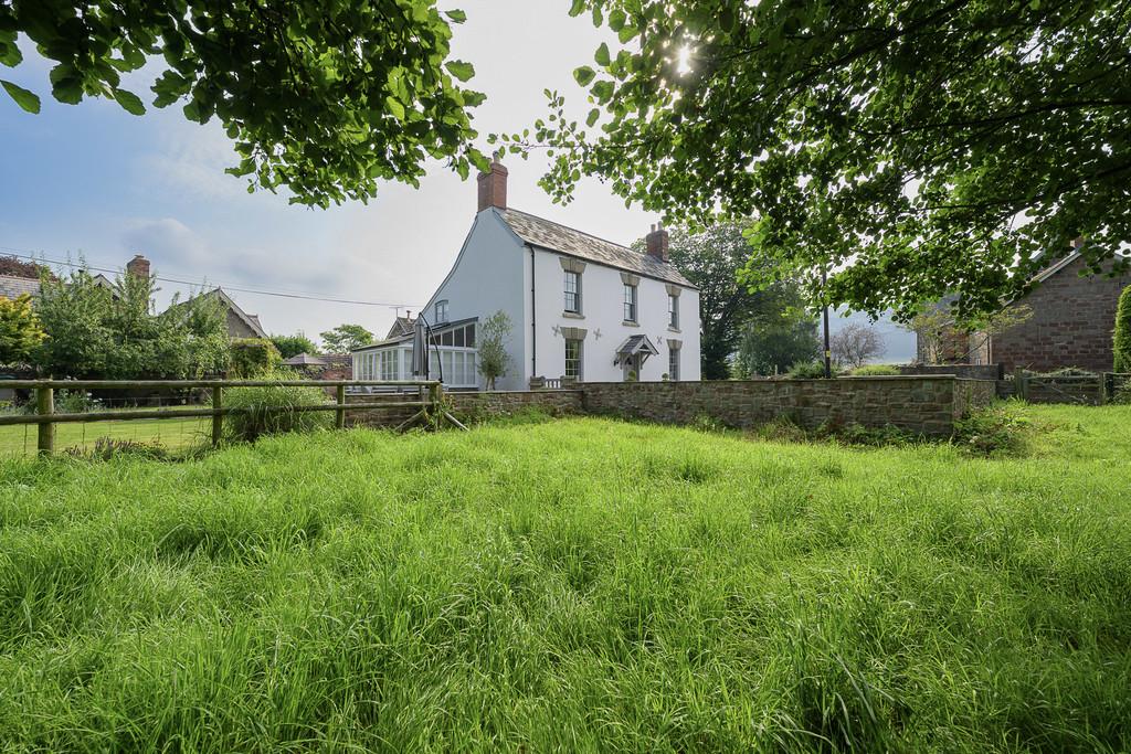 3-flaxley house exterior-6