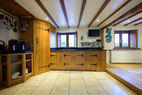 4 bedroom detached house for sale, Glewstone, Ross-on-Wye