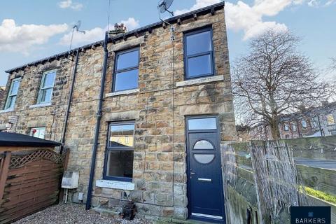 2 bedroom end of terrace house to rent, Smith Street, Liversedge