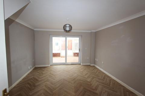 3 bedroom terraced house to rent, Hawksworth Crescent, Chelmsley Wood