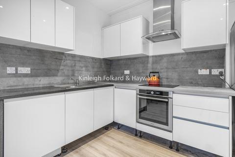 4 bedroom apartment to rent, Flaxman Road, London SE5