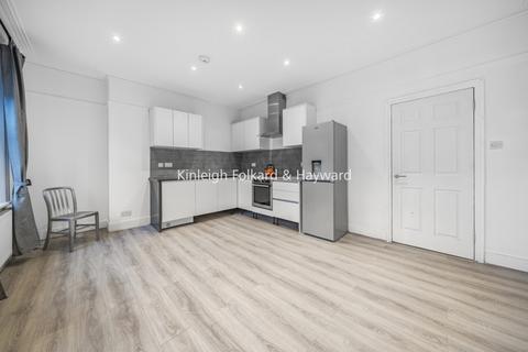 4 bedroom apartment to rent, Flaxman Road, London SE5