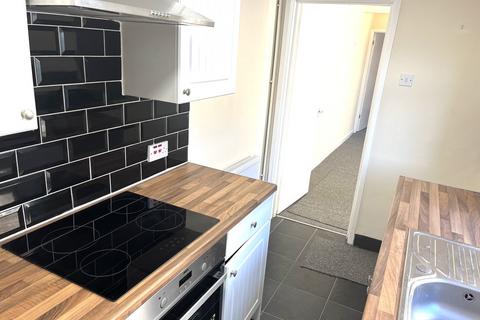 2 bedroom detached house to rent, Lewis Street, Stoke-on-Trent, Staffordshire, ST4 7RR