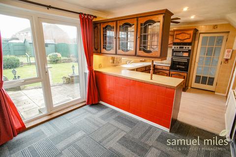 3 bedroom semi-detached house for sale, Shakespeare Road, Swindon SN4