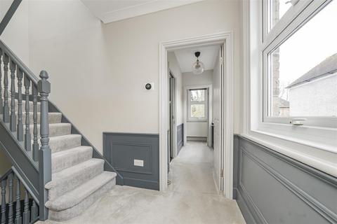 10 Albany Road, Old Windsor, Windsor, SL4 2QA