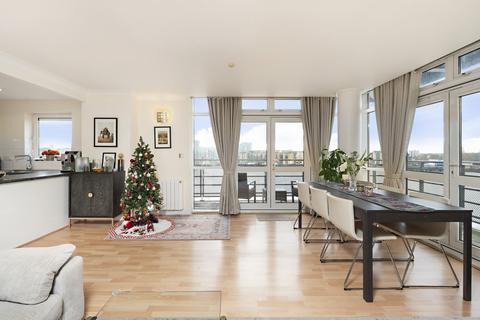 2 bedroom flat for sale, Langbourne Place, London