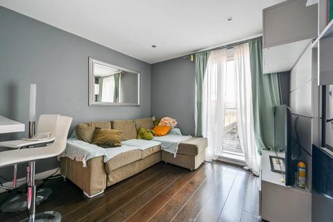 1 bedroom flat to rent, Connington Road, Lewisham, London, SE13