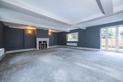Hall Barn Far End, Boothby Graffoe, Lincoln, LN5 0LG