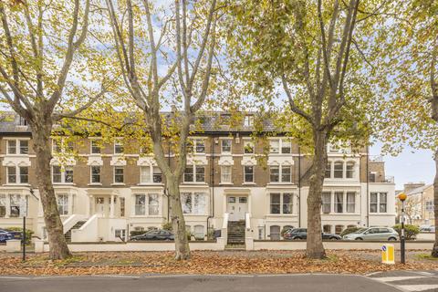 2 bedroom flat for sale, Belmont Court, 93 Highbury New Park, Highbury, London