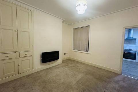 1 bedroom flat to rent, Flat 1, 143 Carholme Road, Lincoln