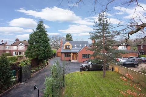 4 bedroom detached house for sale, Holmes Chapel Road, Somerford, Congleton