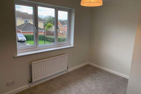 2 bedroom property to rent, Celandine Way, Chippenham