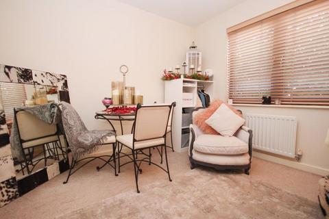 Flat 4, Radcliffe House Rollason Way, Brentwood, CM14 4DY