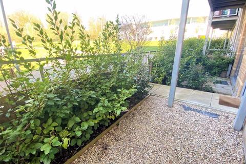 Flat 4, Radcliffe House Rollason Way, Brentwood, CM14 4DY