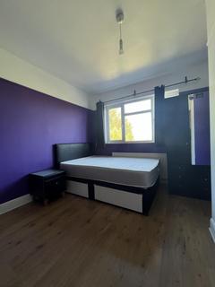 1 bedroom in a house share to rent, ha2 8pp