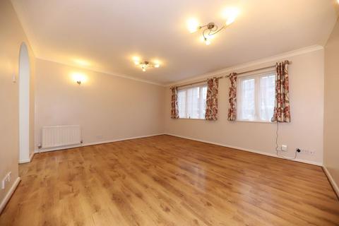 2 bedroom apartment to rent, Thompson Way, Rickmansworth WD3