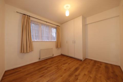 2 bedroom apartment to rent, Thompson Way, Rickmansworth WD3