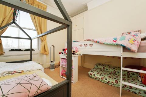 2 bedroom apartment for sale, Old Bath Road, Cheltenham, Gloucestershire, GL53