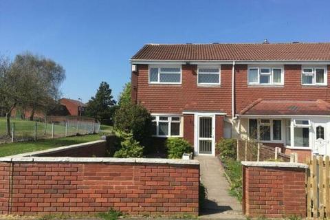 3 bedroom end of terrace house to rent, Ploughmans Walk WV8