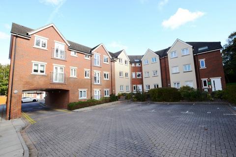 2 bedroom apartment to rent, Almond Court, Camberley