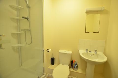 2 bedroom apartment to rent, Almond Court, Camberley