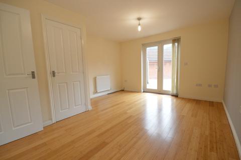 2 bedroom semi-detached house to rent, Ffordd Nowell, Penylan