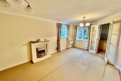 1 bedroom apartment for sale, Daffodil Court, Newent GL18