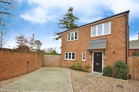 3 bedroom detached house to rent, Aylesbury HP22