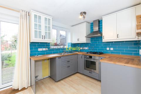 2 bedroom flat to rent, Ham Park Road, London E15