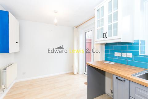 2 bedroom flat to rent, Ham Park Road, London E15