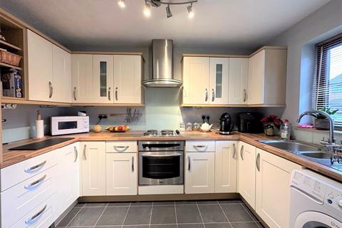 2 bedroom terraced house for sale, The Willows, Gloucester GL2