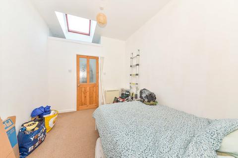 1 bedroom flat to rent, High Street West, Uppingham