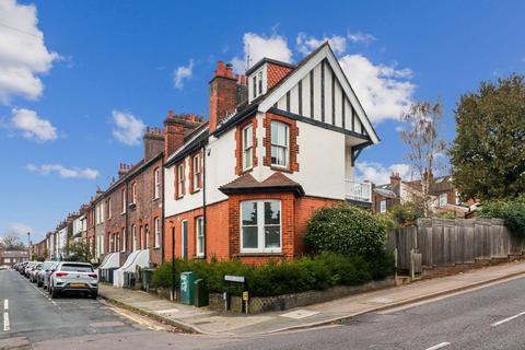 3 bedroom end of terrace house for sale, Folly Lane, St. Albans AL3