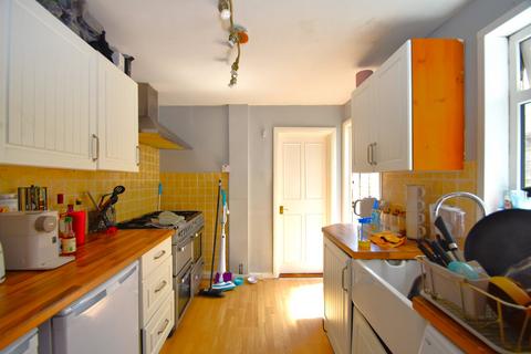 2 bedroom terraced house for sale, Havant Road, Portsmouth PO2