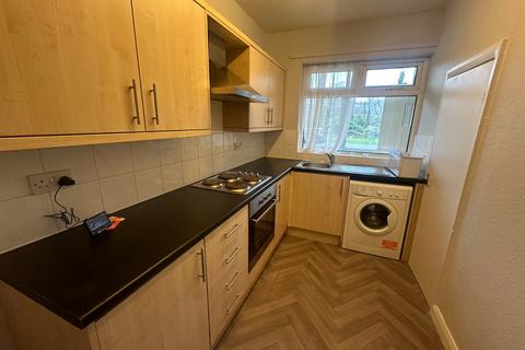 3 bedroom flat to rent, Bradfield Road, Sheffield, South Yorkshire, UK, S6