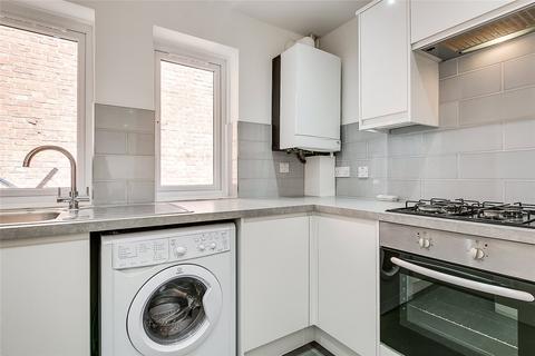 2 bedroom mews to rent, London W1U