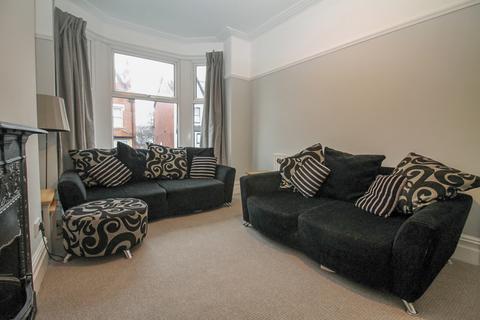 4 bedroom house share to rent, Roundhay Mount, Leeds, West Yorkshire, LS8