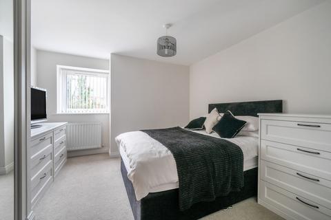 1 bedroom apartment for sale, Riverwood Court, Hornchurch RM11