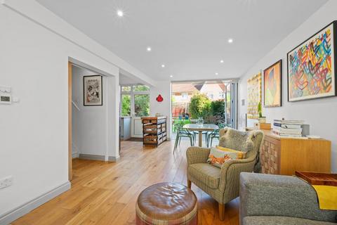 4 bedroom terraced house for sale, Phipps Bridge Road, Merton, London, SW19 2SS