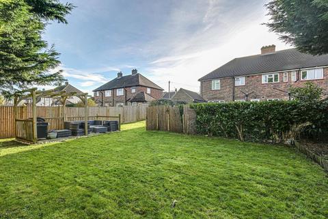 233 Tithepit Shaw Lane, Warlingham, CR6 9AW